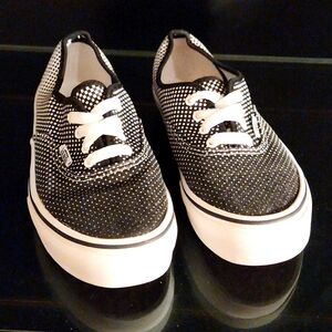 Vans Off The Wall Unisex Black-White Polka Dot Kids Sneakers Shoes Size 3.0